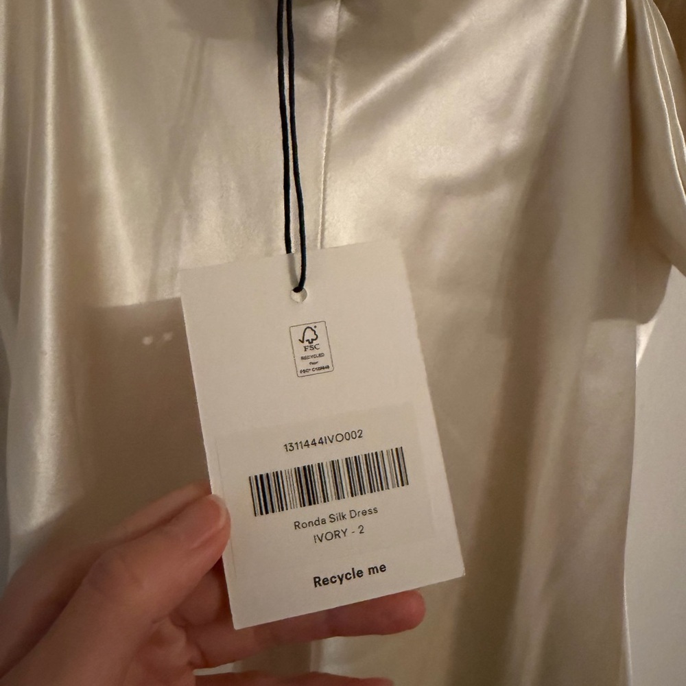 NWT Reformation Ronda Silk Dress in Ivory - Picture 7 of 10